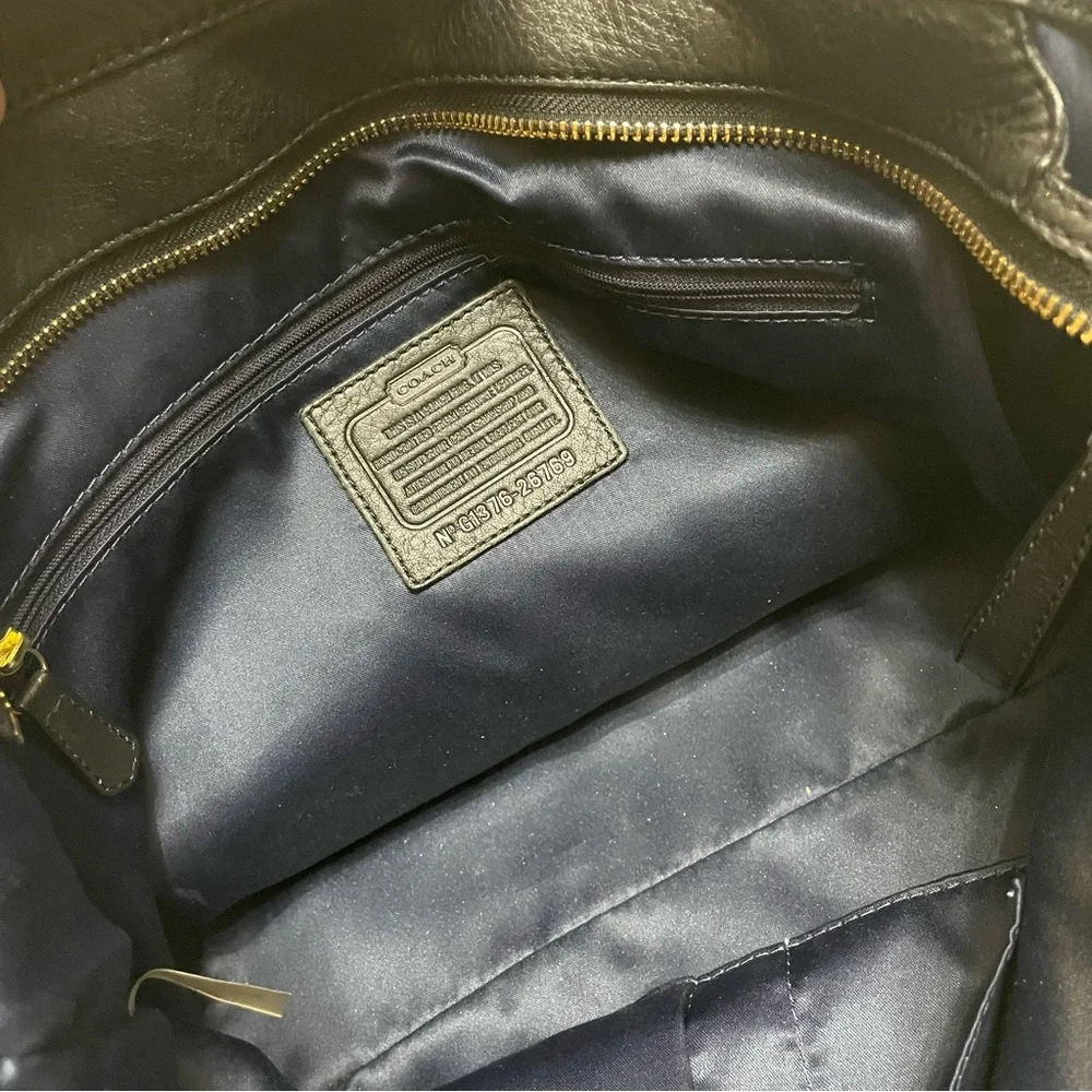 Vintage ❤️ Coach Soft Pebbled Leather Black & Gold Classic Shoulder Tote Bag EUC - Picture 12 of 14